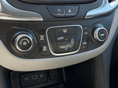 Used 2024 Chevrolet Equinox LS w/ LS Convenience Package image 33