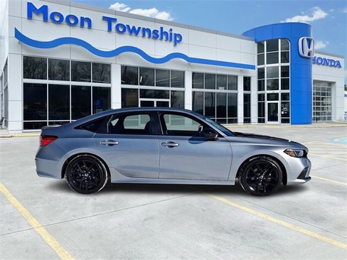 Used 2023 Honda Civic Sport image 7