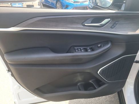 New 2026 Jeep Grand Cherokee Limited RWD image 16
