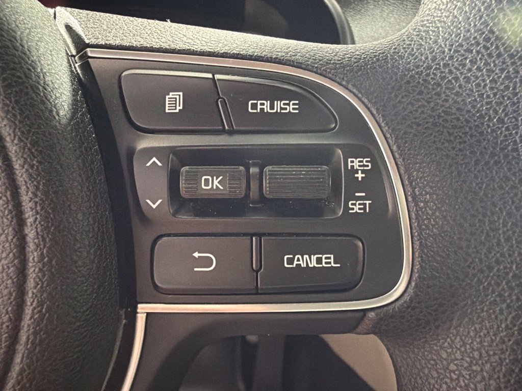 Used 2017 Kia Optima LX FWD image 32