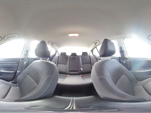 Used 2025 Nissan Altima 2.5 SV FWD image 43