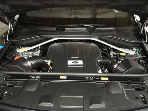 Used 2023 Land Rover Range Rover SE image 27