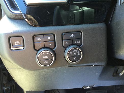 Used 2023 Chevrolet Silverado 1500 RST AWD/4WD image 10