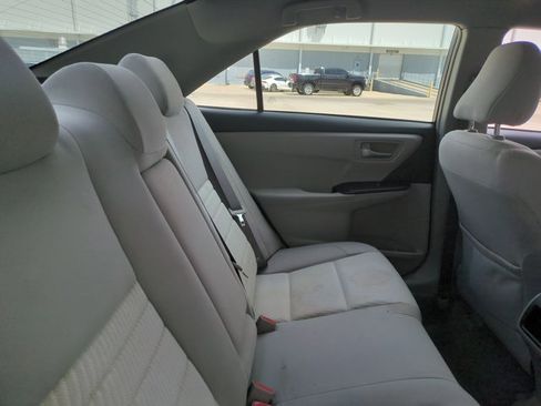Used 2017 Toyota Camry LE image 18