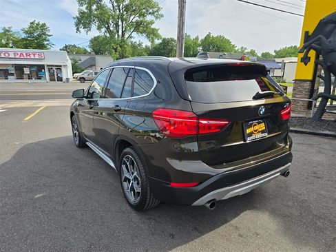 Used 2017 BMW X1 xDrive28i AWD/4WD image 2