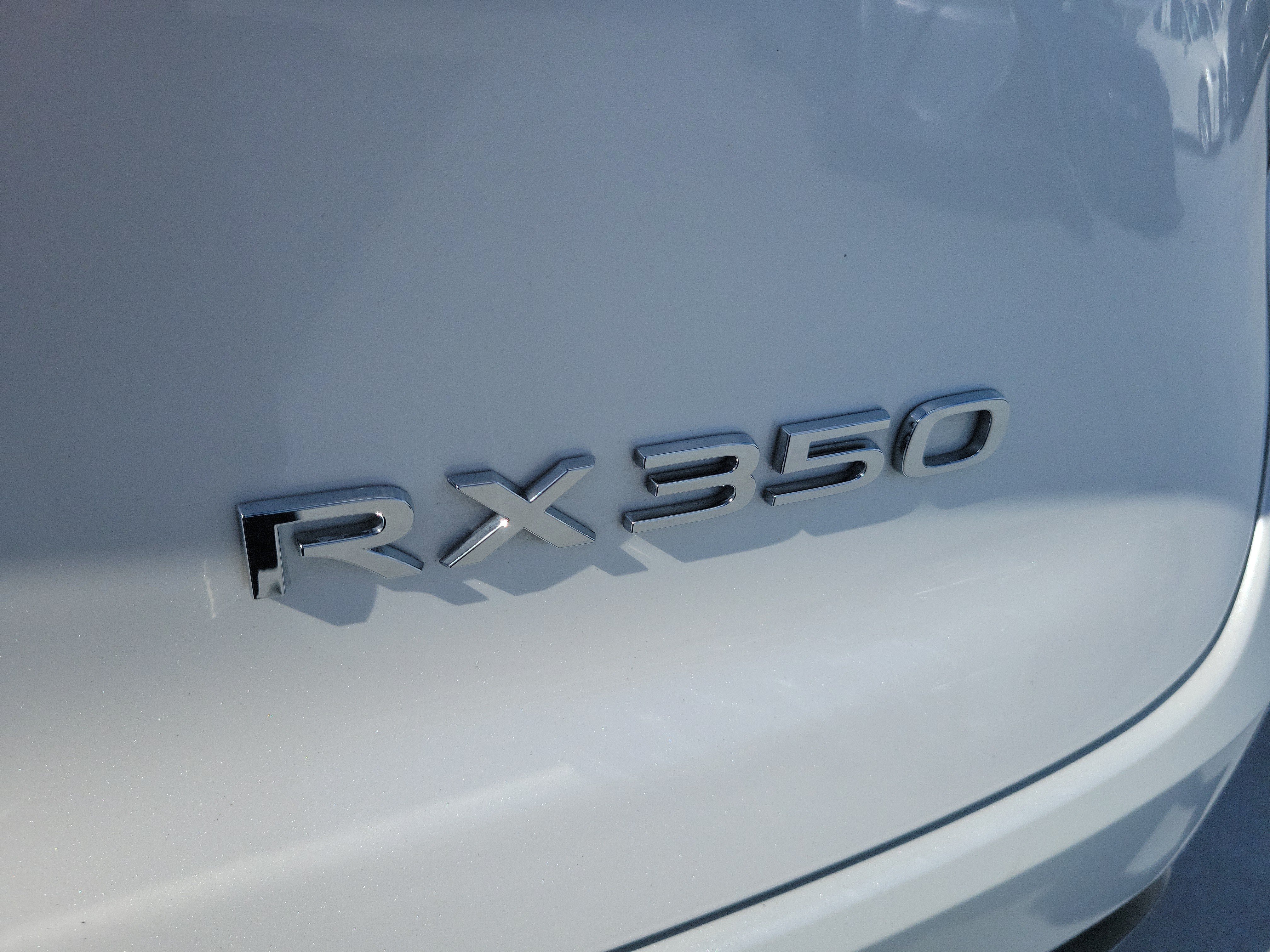Certified 2024 Lexus RX 350 FWD w/ Technology Package image 8