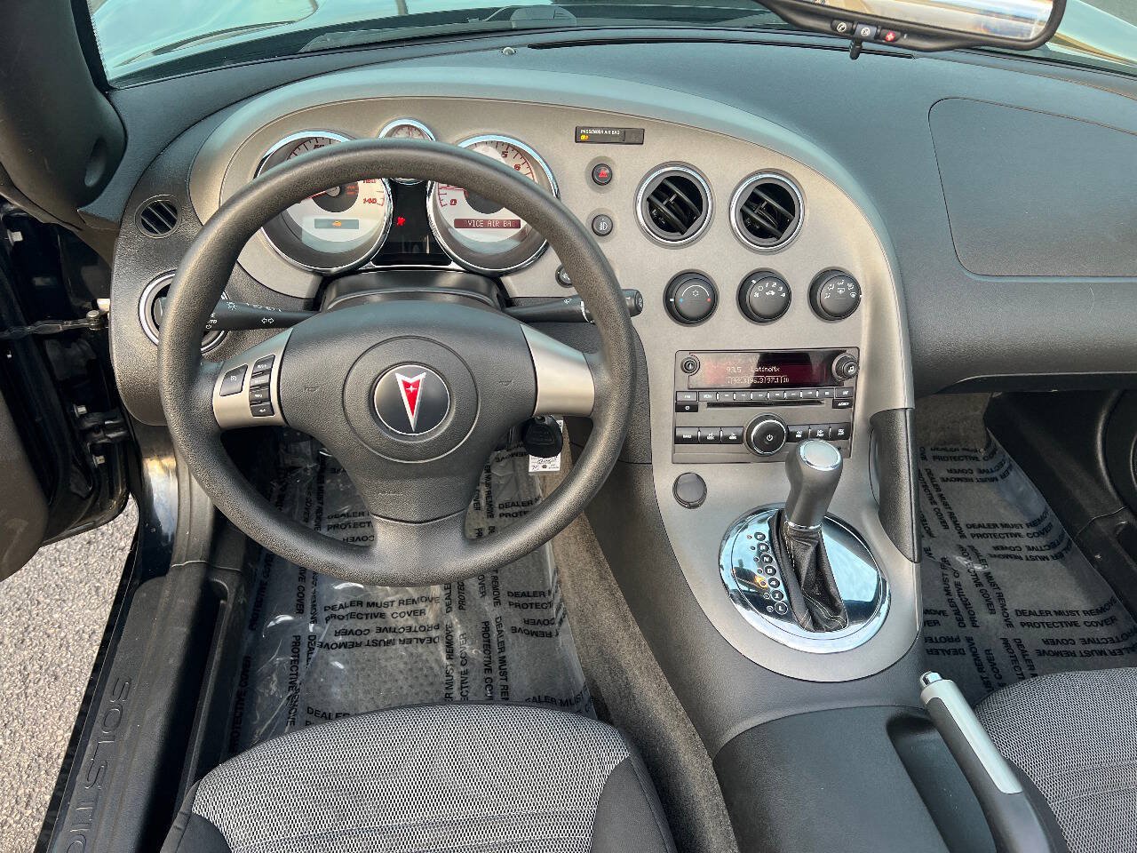 Used 2009 Pontiac Solstice Convertible w/ Preferred Package RWD image 27