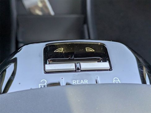 New 2026 Volvo EX30 Plus image 31