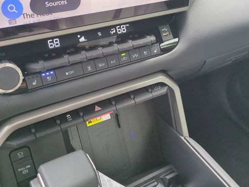 New 2026 Toyota Tundra Limited AWD/4WD image 21