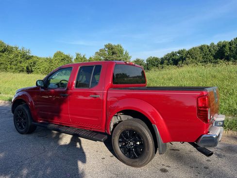 Used 2012 Nissan Frontier S image 4