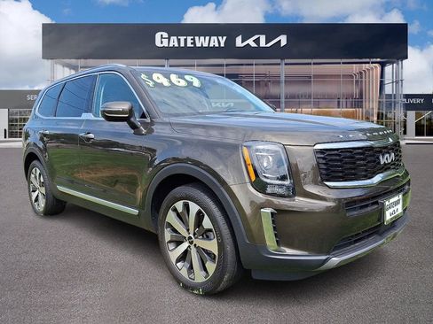 Certified 2022 Kia Telluride S image 1