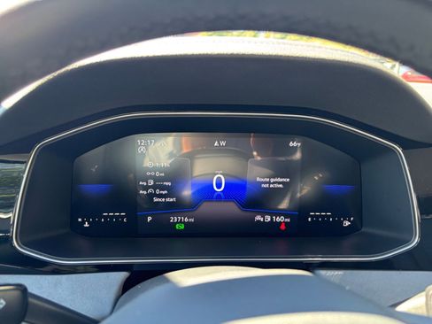 Used 2025 Volkswagen Jetta SE image 40