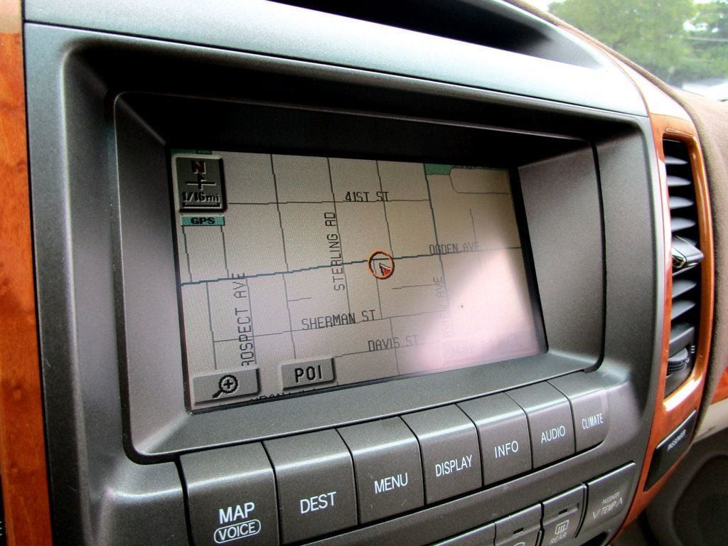 Used 2004 Lexus GX 470 AWD/4WD image 3