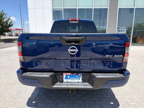 Used 2023 Nissan Frontier SV w/ Technology Package AWD/4WD image 4