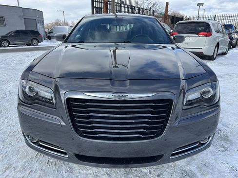 Used 2018 Chrysler 300 S w/ 300S Premium Group image 2