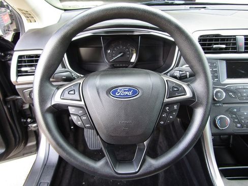 Used 2018 Ford Fusion S FWD image 6