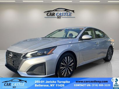 Used 2023 Nissan Altima 2.5 SV