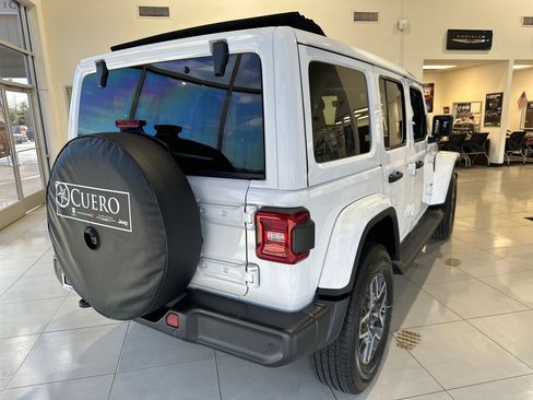 New 2025 Jeep Wrangler Unlimited Sahara AWD/4WD image 5