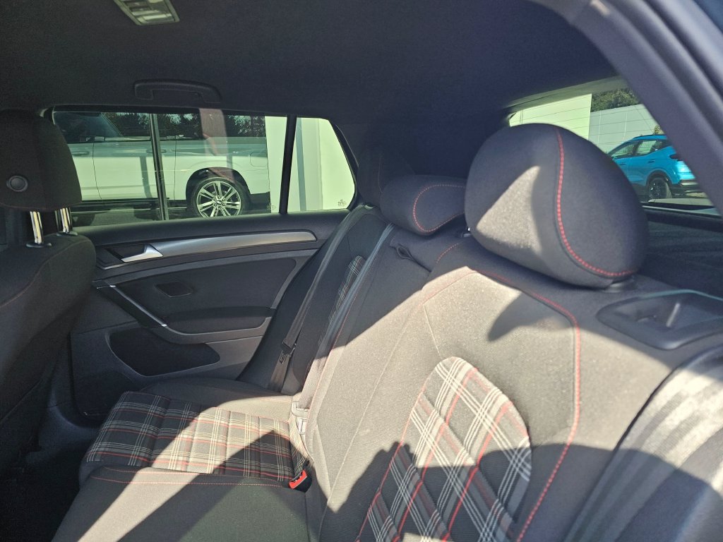 Used 2018 Volkswagen GTI S FWD image 20