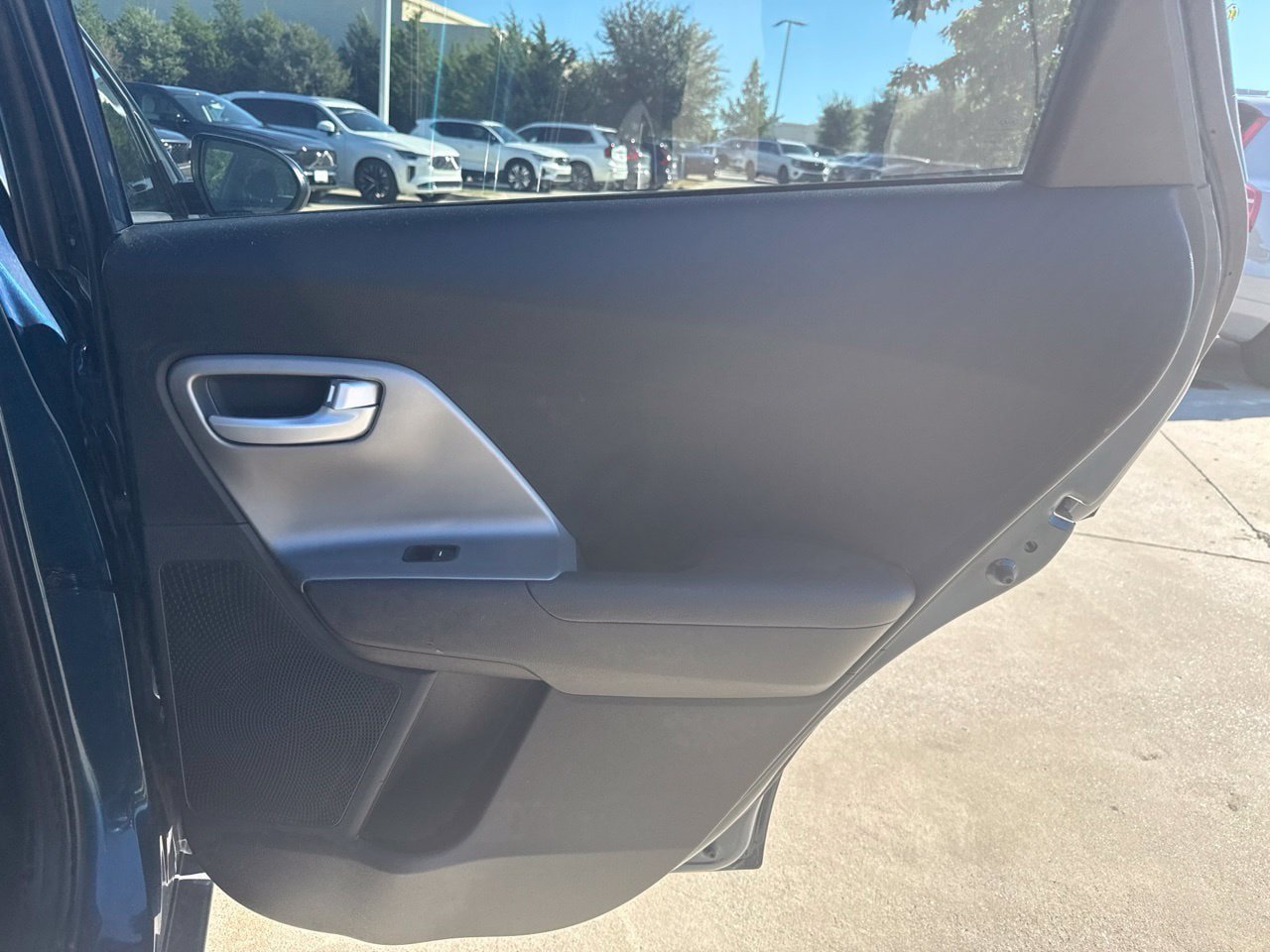 Used 2019 Kia Niro LX FWD image 16