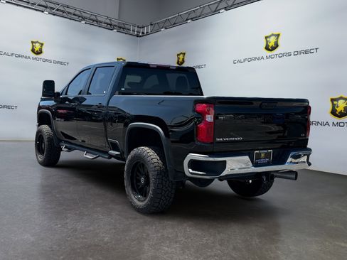 Used 2024 Chevrolet Silverado 3500 LT w/ Convenience Package AWD/4WD image 3