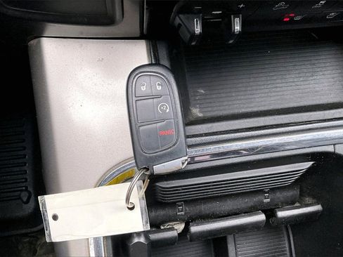 Used 2018 RAM 2500 Laramie w/ Sport Appearance Group image 10