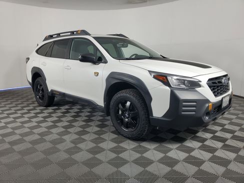 Used 2022 Subaru Outback Wilderness image 2