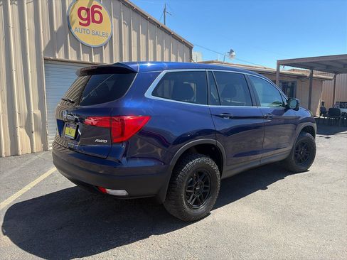 Used 2017 Honda Pilot EX image 2