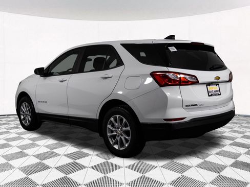 Used 2021 Chevrolet Equinox LS w/ LS Convenience Package image 13