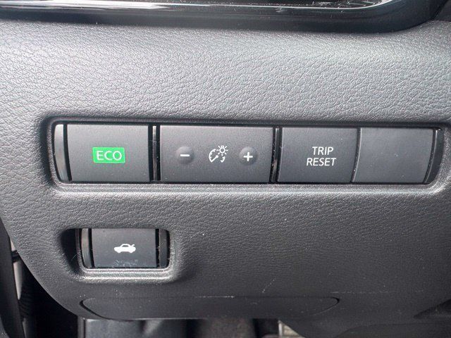 Used 2020 Nissan Sentra SV w/ Trunk Package FWD image 11