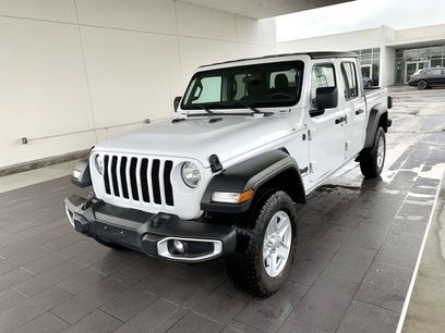 Used 2023 Jeep Gladiator Sport