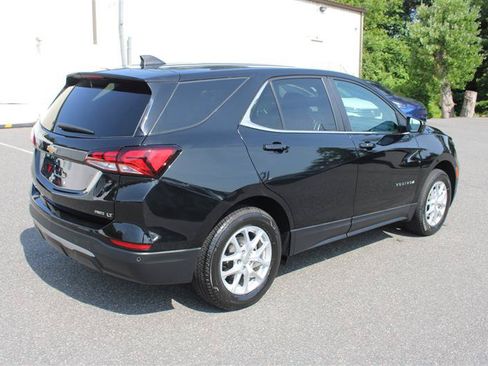 Used 2024 Chevrolet Equinox LT AWD/4WD image 8