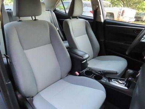 Used 2014 Toyota Corolla L FWD image 32