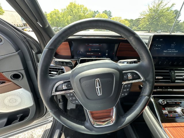 Used 2024 Lincoln Navigator L Reserve AWD/4WD image 14