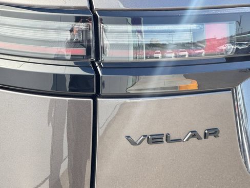 Certified 2026 Land Rover Range Rover Velar Dynamic SE AWD/4WD image 34