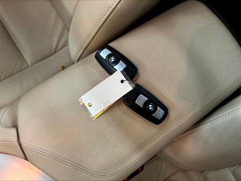 Used 2009 BMW Z4 sDrive35i image 12