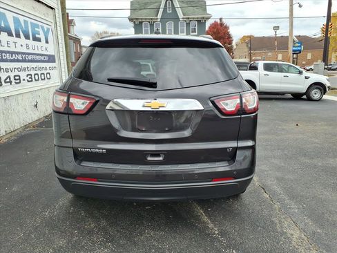 Used 2017 Chevrolet Traverse LT image 6