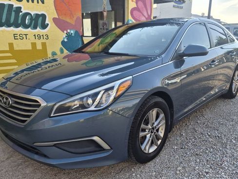 Used 2017 Hyundai Sonata SE w/ Cargo Package FWD image 1