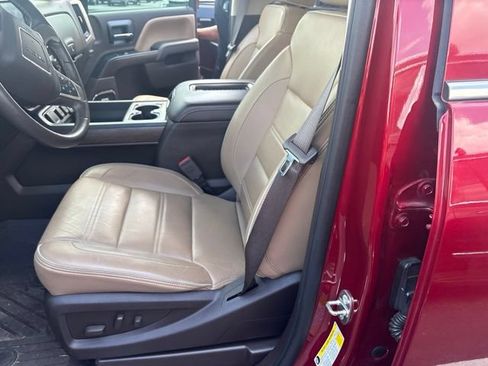 Used 2018 GMC Sierra 2500 Denali w/ Duramax Plus Package AWD/4WD image 10