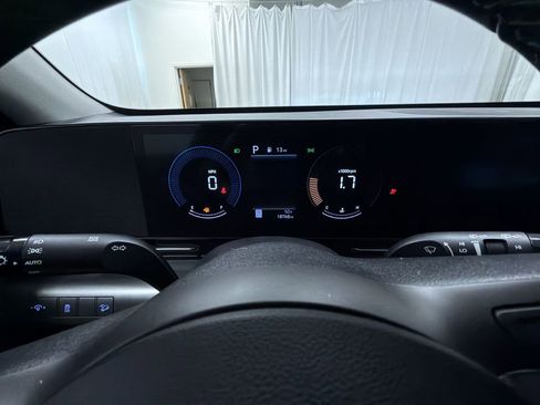 Used 2024 Hyundai Kona SEL AWD/4WD image 10