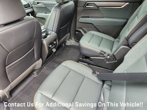 New 2026 GMC Acadia AT4 w/ Luxury Package AWD/4WD image 20