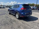 Used 2017 Nissan Rogue SV image 6
