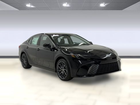 New 2026 Toyota Camry LE image 6