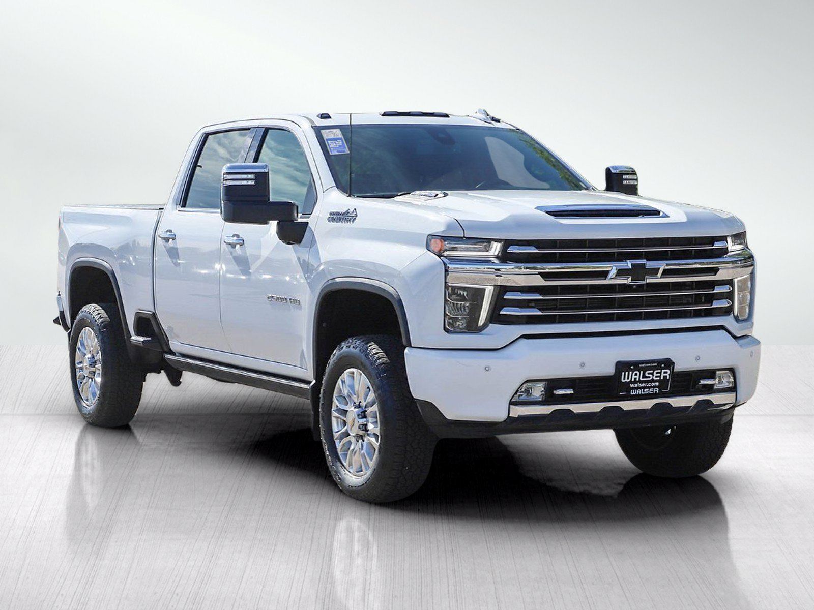 Used 2022 Chevrolet Silverado 2500 High Country w/ Safety Package II AWD/4WD image 7