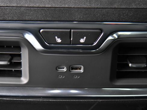 Used 2025 Chevrolet Silverado 1500 LTZ w/ Technology Package image 54