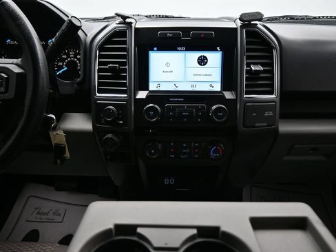 Used 2016 Ford F150 XLT w/ Equipment Group 302A Luxury AWD/4WD image 16