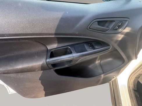 Used 2018 Ford Transit Connect XL FWD image 16