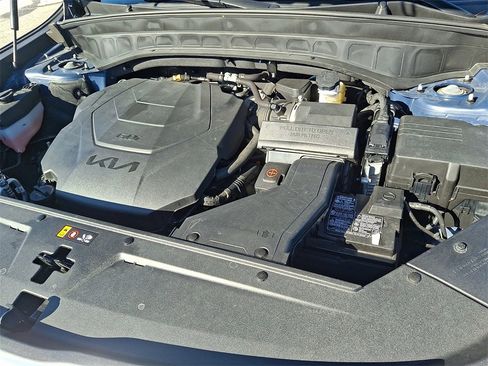 Certified 2024 Kia Telluride S w/ S Sunroof Package image 27