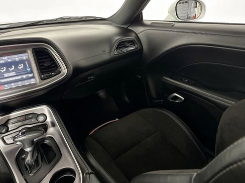 Used 2022 Dodge Challenger R/T Scat Pack w/ T/A Package image 29