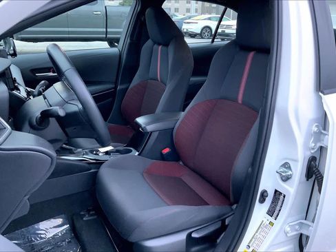 Used 2024 Toyota Corolla SE image 7